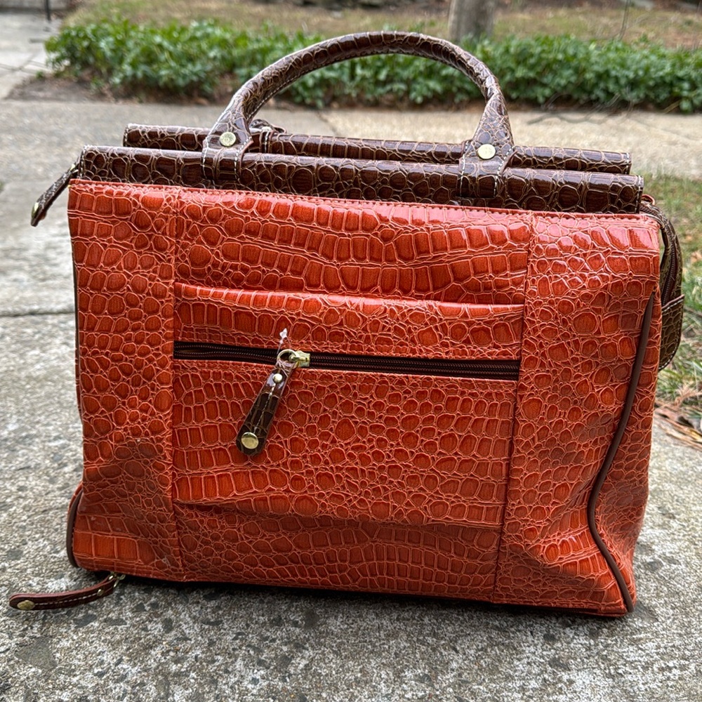 Samantha Brown hand /shoulder Travel Bag happy orange brown embossed croc